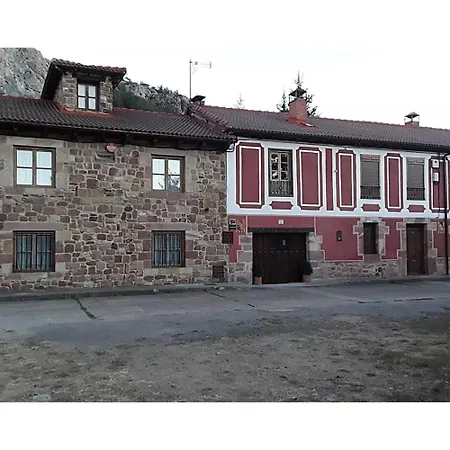 Casa Entrenidos Landhaus Mudá